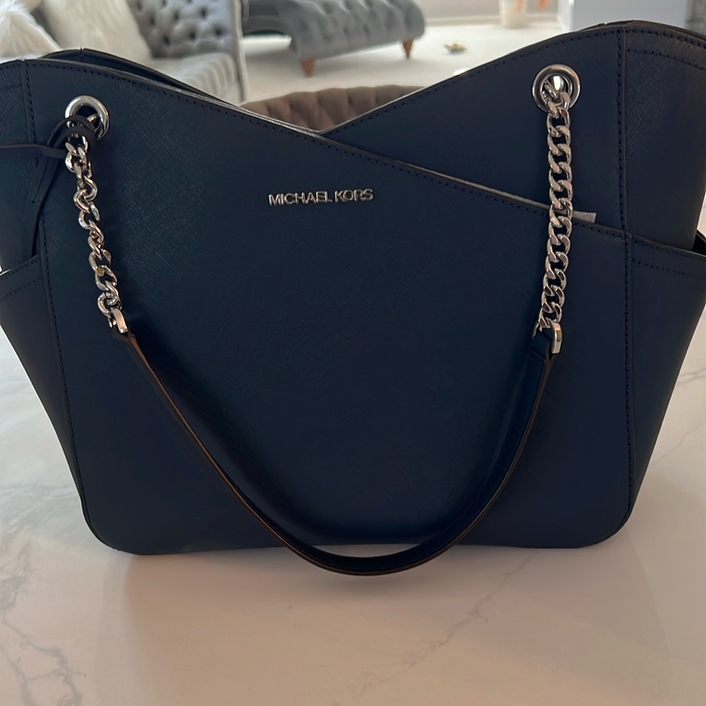EUC Michael Kors tote